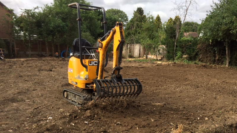 micro-diggers-available-from-devonshire-diggers-ltd